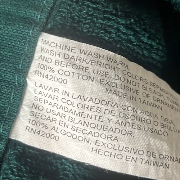 Vintage 1990s Christmas Velvet Green Embroidered Santa Claus Towels Set of 3 - Picture 9 of 14